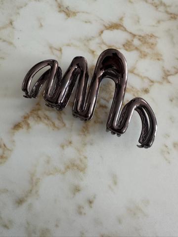 Wavy Claw Clip