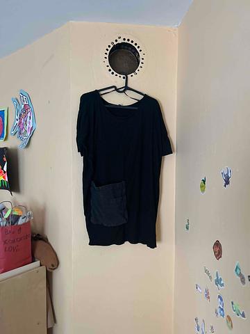 Black pocket tunic