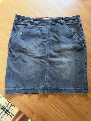 A line washed black denim skirt