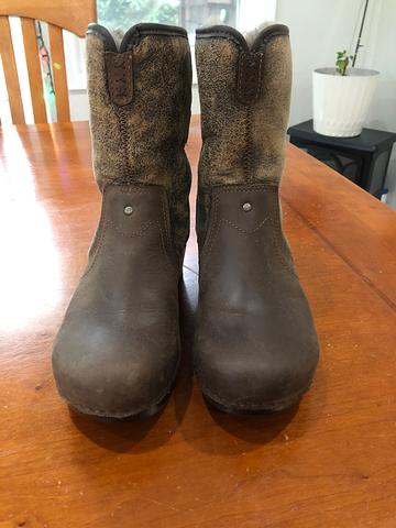 Clog Boot