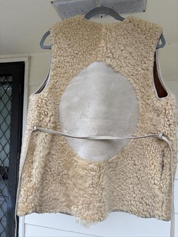 Long moon vest