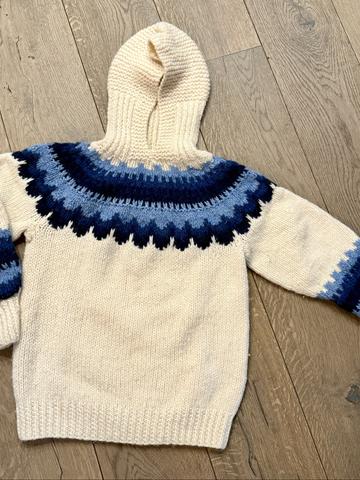 Danspin hand knit hooded sweater