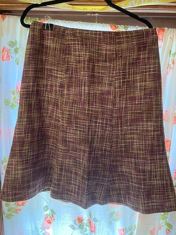Tweed skirt