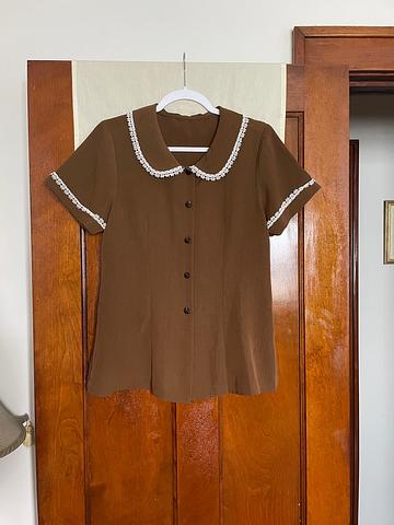 Brown Lace-Collared Button Up