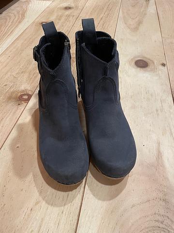 Clog Boot