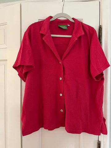 Honeycomb Pantry Button-Up