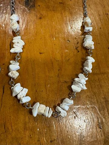 Chain and stone choker necklace