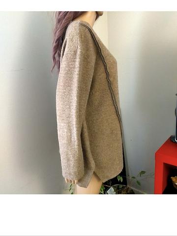 Le nove asymmetrical Italian wool sweater
